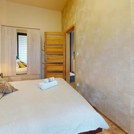 Apart-hotel Prince Witold Near The Market Square 43 Ksiecia Witolda Street 3*