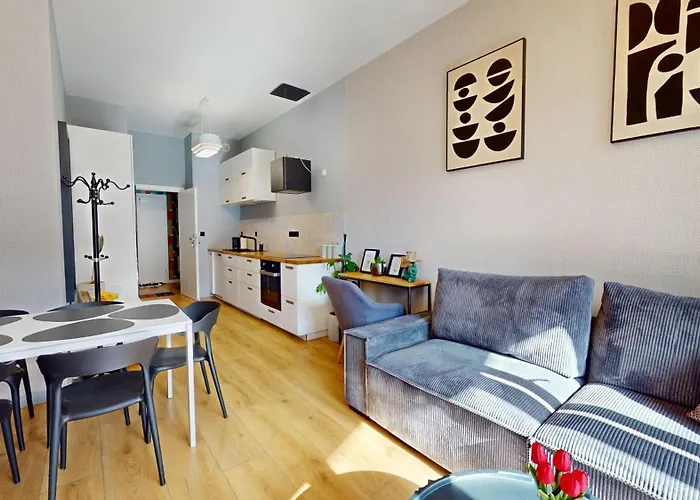 Prince Witold Near The Market Square 43 Ksiecia Witolda Street