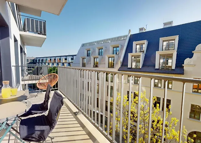 Prince Witold Near The Market Square 43 Ksiecia Witolda Street Wrocław