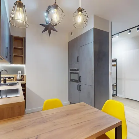 Prince Witold Near The Market Square 43 Ksiecia Witolda Street