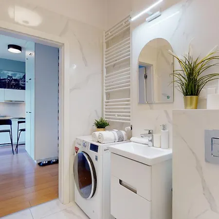 Prince Witold Near The Market Square 43 Ksiecia Witolda Street