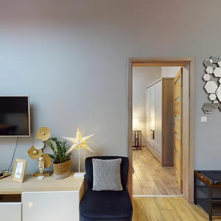 Prince Witold Near The Market Square 43 Ksiecia Witolda Street