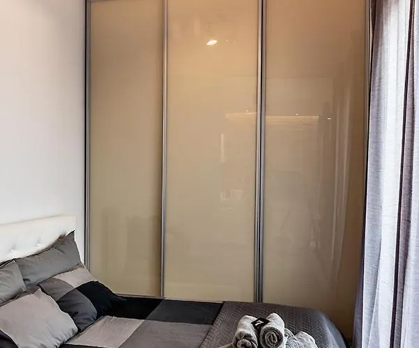 Prince Witold Near The Market Square 43 Ksiecia Witolda Street