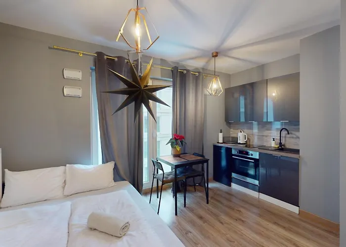 Prince Witold Near The Market Square 43 Ksiecia Witolda Street